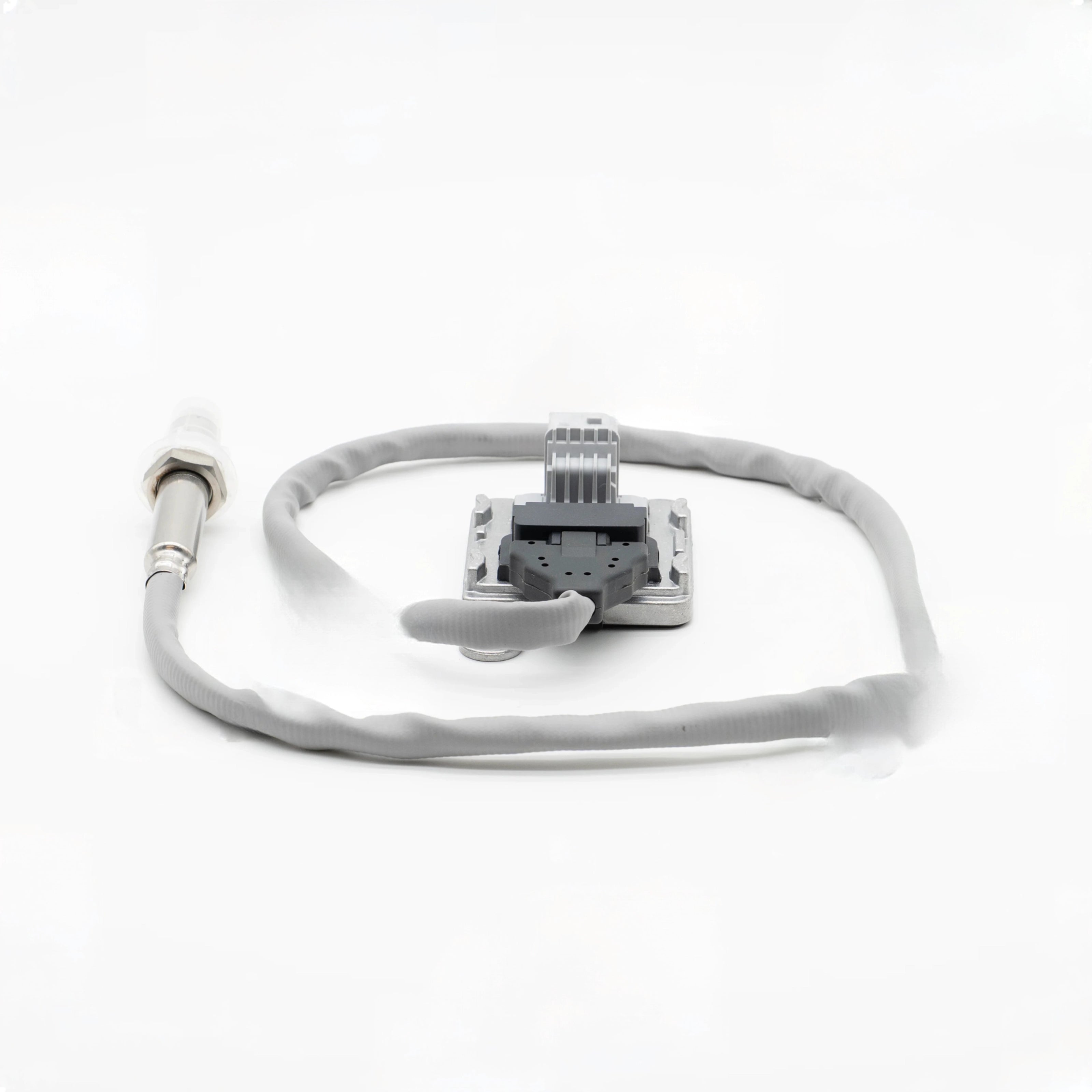 Detroit Diesel DD13/DD15/DD16 NOx Sensor Outlet | A0101532328