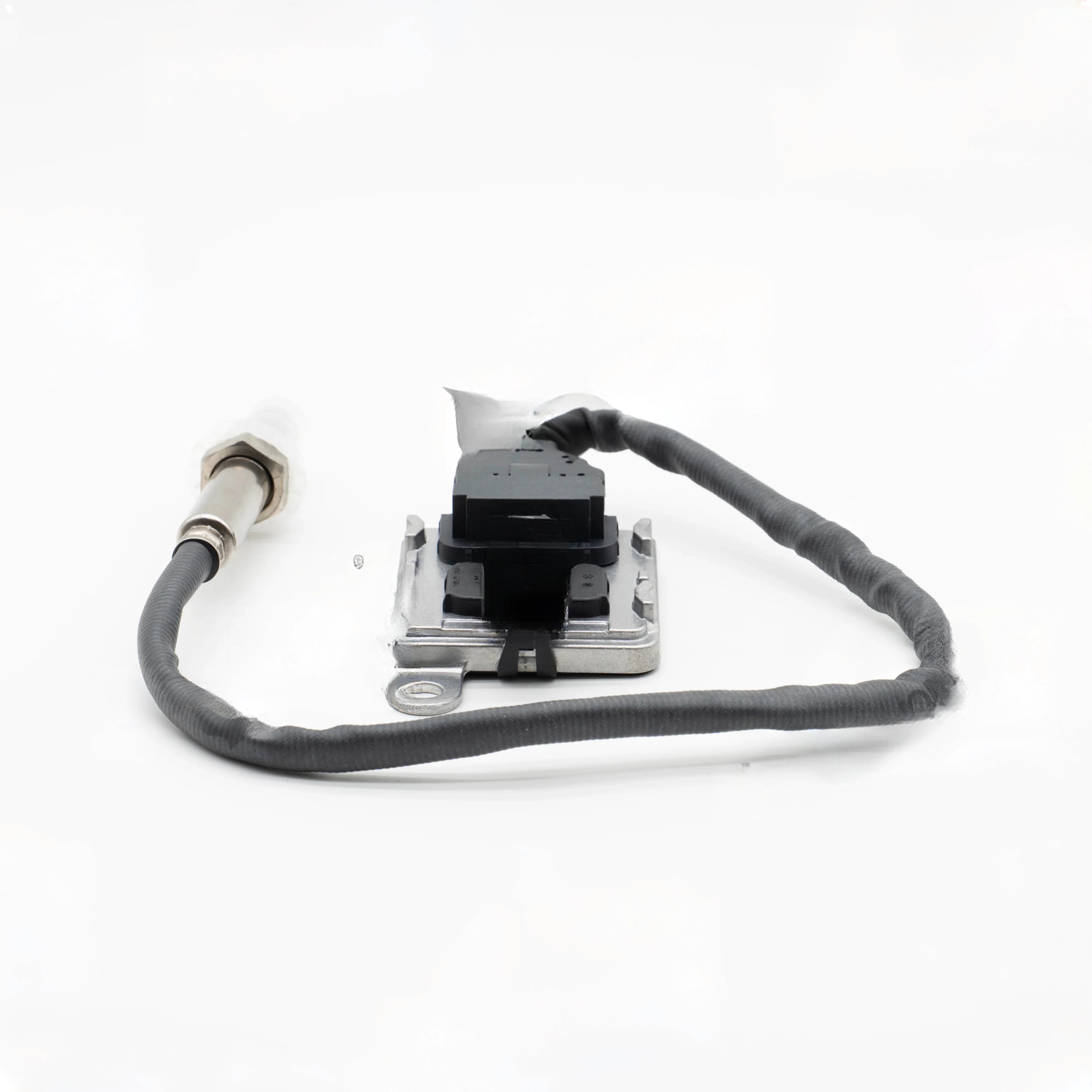 Detroit Diesel DD13/DD15/DD16 NOx Sensor Inlet | A0101531928