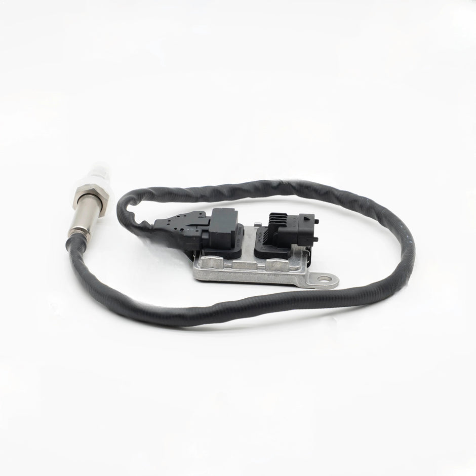 Volvo D11/D13/D16, Mack MP7/MP8 NOx Sensor Outlet | 22303391
