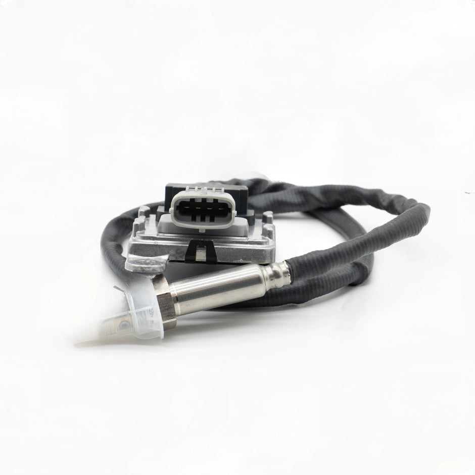 Volvo D11/D13/D16, Mack MP7/MP8 NOx Sensor Inlet | 22303390