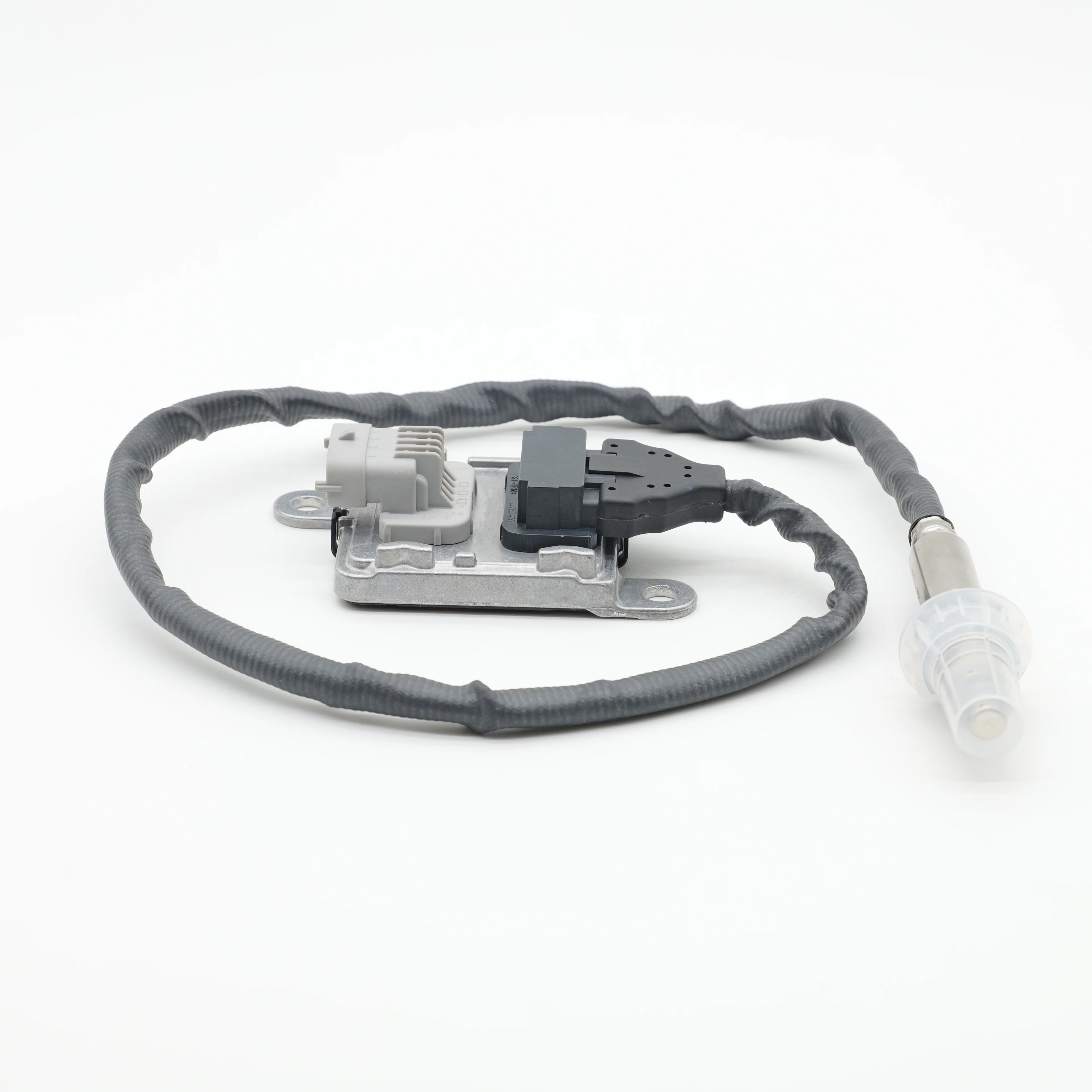 Volvo D11/D13/D16, Mack MP7/MP8 NOx Sensor Inlet | 22303390