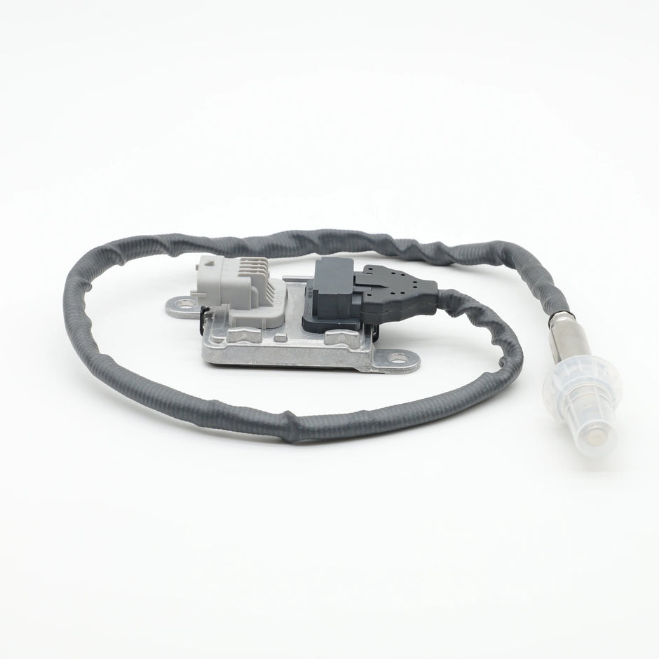 Volvo D11/D13/D16, Mack MP7/MP8 NOx Sensor Inlet | 22303390